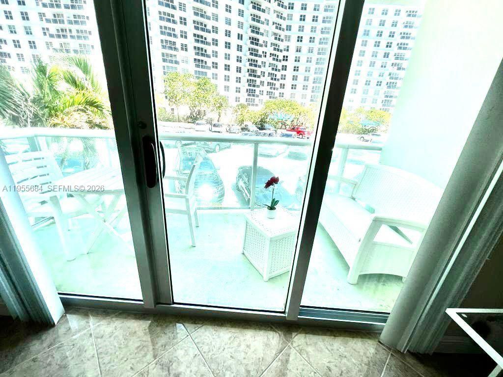 3801 S Ocean Drive 2C, Hollywood, FL 33019