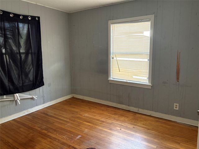 5225 Longmeadow Street, Houston, TX 77033