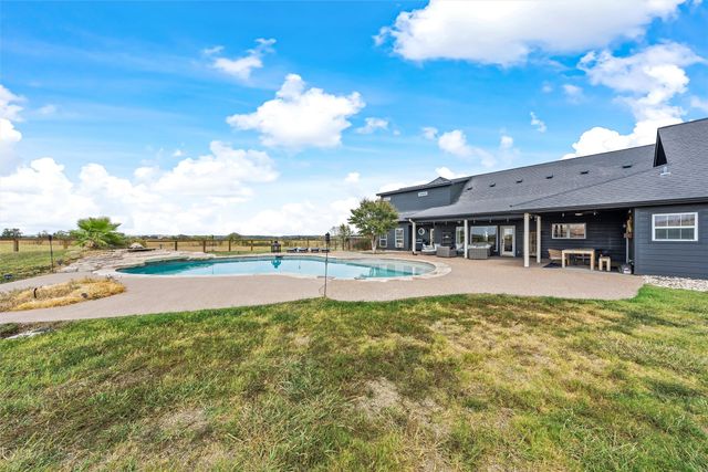 2045 Iron Bridge Road, Lorena, TX 76655