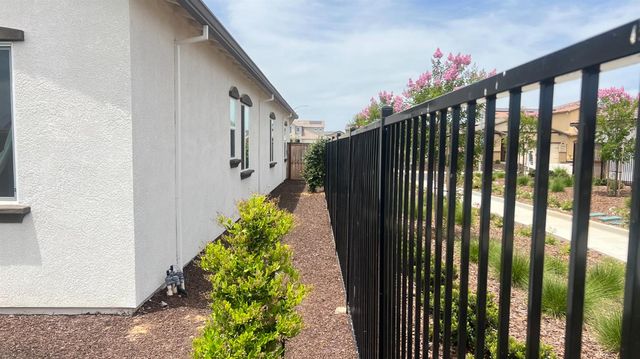 4586 Duckhawk Cir, Rancho Cordova, CA 95742