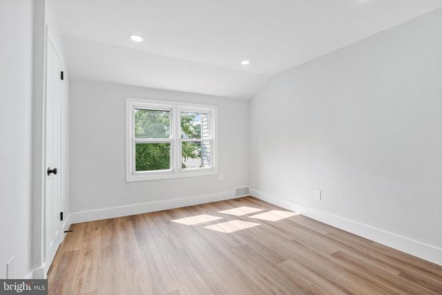 311 BEECHWOOD RD, Brookhaven, PA 19015