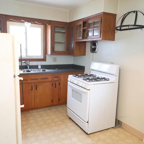 6659 N 52nd STREET, Milwaukee, WI 53223