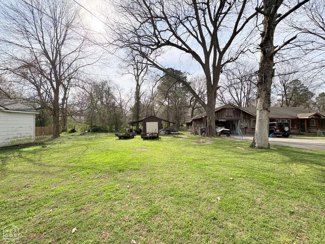 616 N 2nd Avenue, Piggott, AR 72454