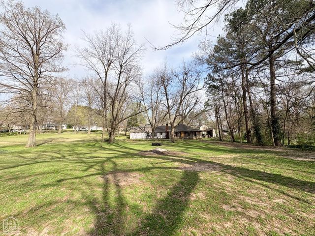 616 N 2nd Avenue, Piggott, AR 72454