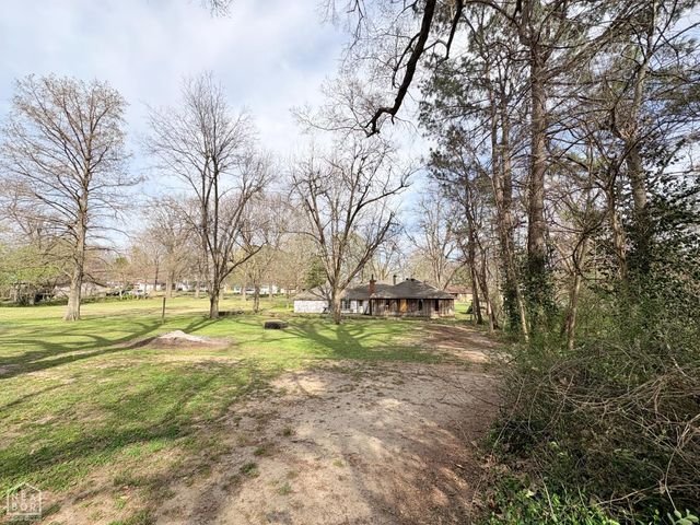 616 N 2nd Avenue, Piggott, AR 72454