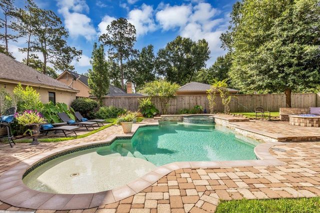 14115 Paradise Valley Drive, Houston, TX 77069