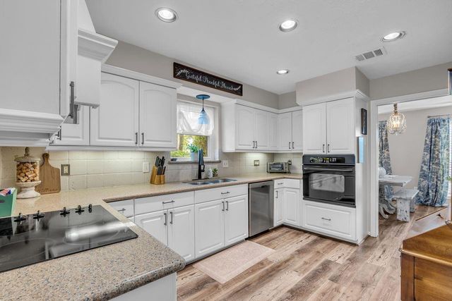 14115 Paradise Valley Drive, Houston, TX 77069