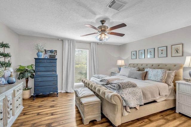 14115 Paradise Valley Drive, Houston, TX 77069