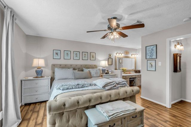 14115 Paradise Valley Drive, Houston, TX 77069