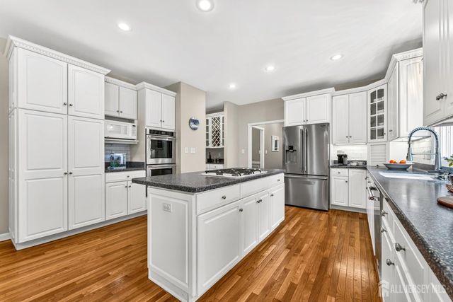 836 Atkinson Circle, Hillsborough, NJ 08844