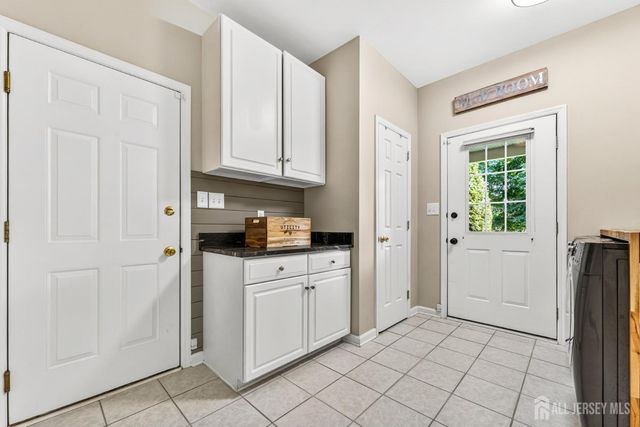 836 Atkinson Circle, Hillsborough, NJ 08844