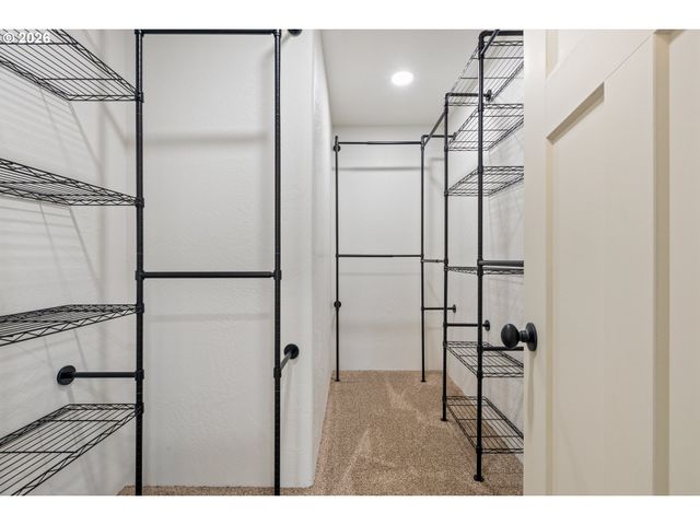 536 Annis St, Canyonville, OR 97417