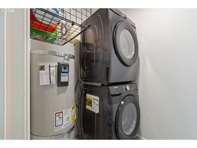 536 Annis St, Canyonville, OR 97417