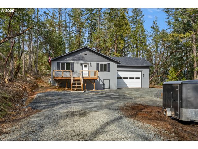 536 Annis St, Canyonville, OR 97417