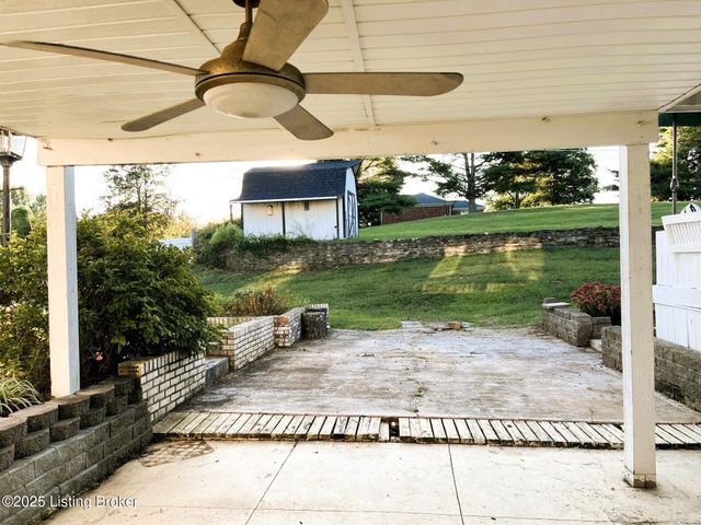 602 Briarcliff Rd, Bardstown, KY 40004