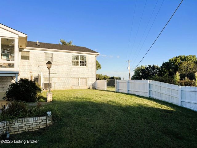 602 Briarcliff Rd, Bardstown, KY 40004