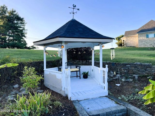 602 Briarcliff Rd, Bardstown, KY 40004