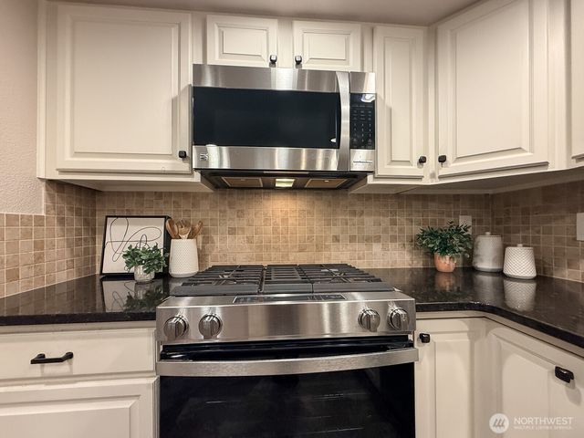 1831 SE Mill Fern Drive, Mill Creek, WA 98012