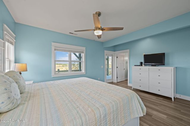 3663 Island Drive, Sneads Ferry, NC 28460