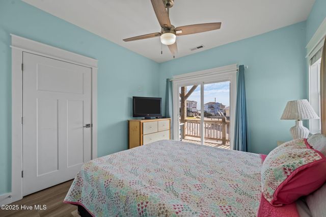 3663 Island Drive, Sneads Ferry, NC 28460