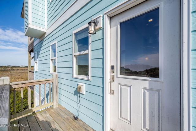 3663 Island Drive, Sneads Ferry, NC 28460