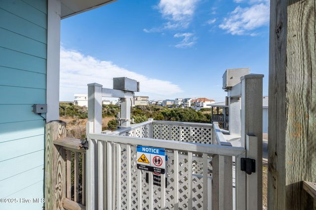 3663 Island Drive, Sneads Ferry, NC 28460