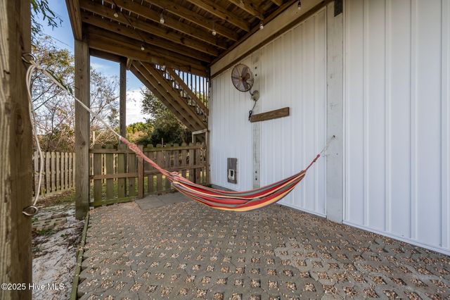 3663 Island Drive, Sneads Ferry, NC 28460