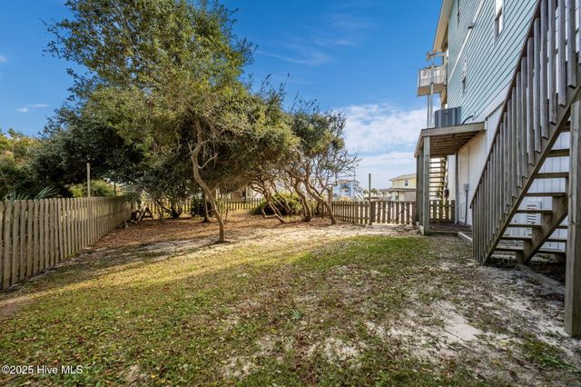 3663 Island Drive, Sneads Ferry, NC 28460