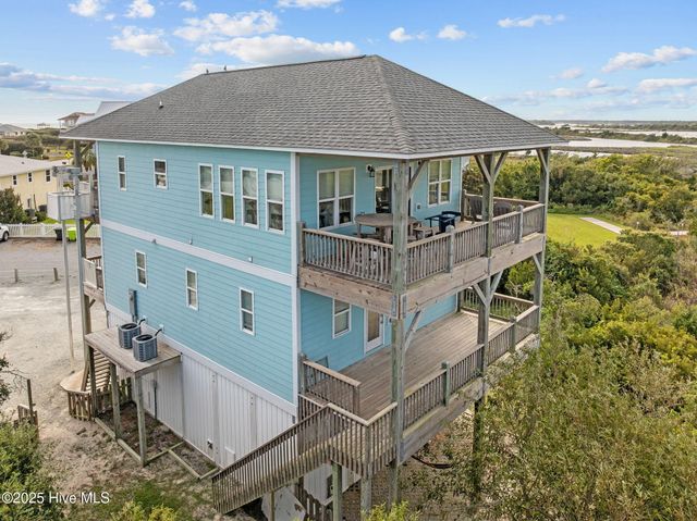 3663 Island Drive, Sneads Ferry, NC 28460