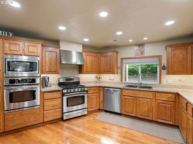 12002 Ne SHANGHAI Rd, Vancouver, WA 98682