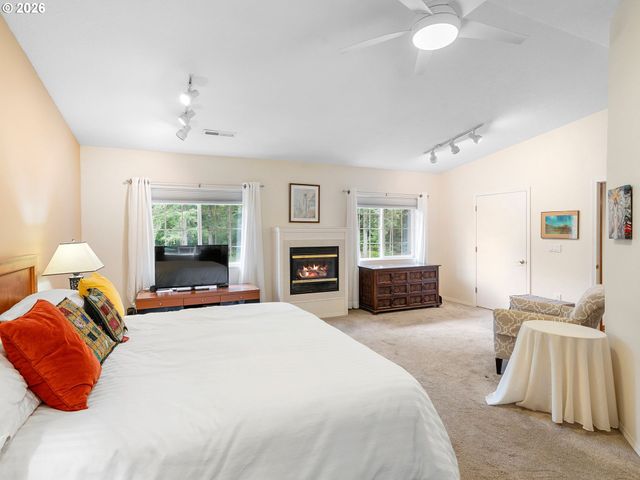 12002 Ne SHANGHAI Rd, Vancouver, WA 98682