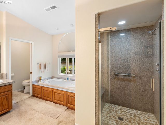 12002 Ne SHANGHAI Rd, Vancouver, WA 98682