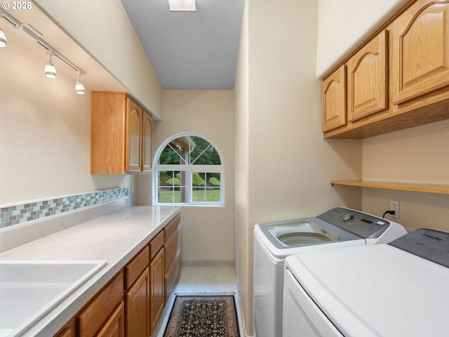 12002 Ne SHANGHAI Rd, Vancouver, WA 98682