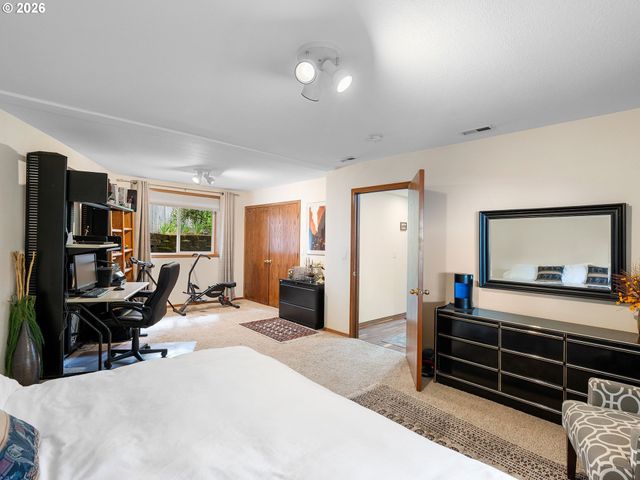 12002 Ne SHANGHAI Rd, Vancouver, WA 98682