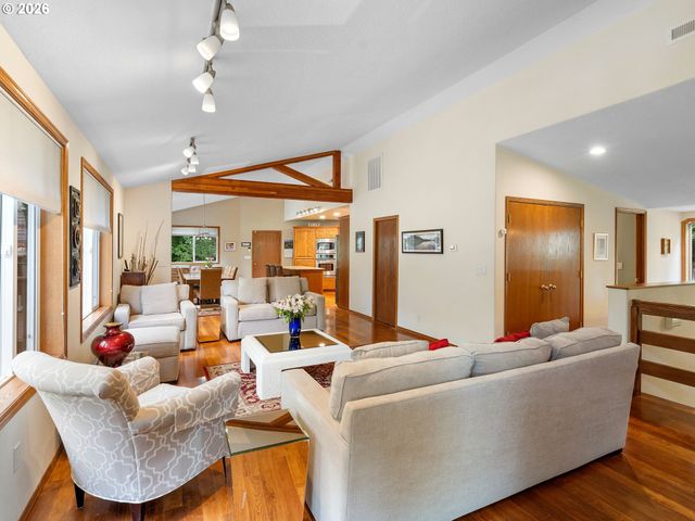 12002 Ne SHANGHAI Rd, Vancouver, WA 98682