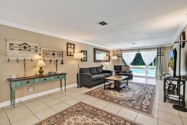 4981 SW 186th Avenue, Southwest Ranches, FL 33332