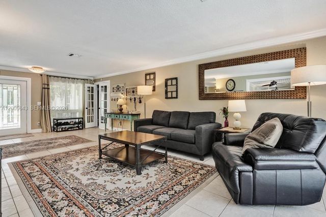 4981 SW 186th Avenue, Southwest Ranches, FL 33332