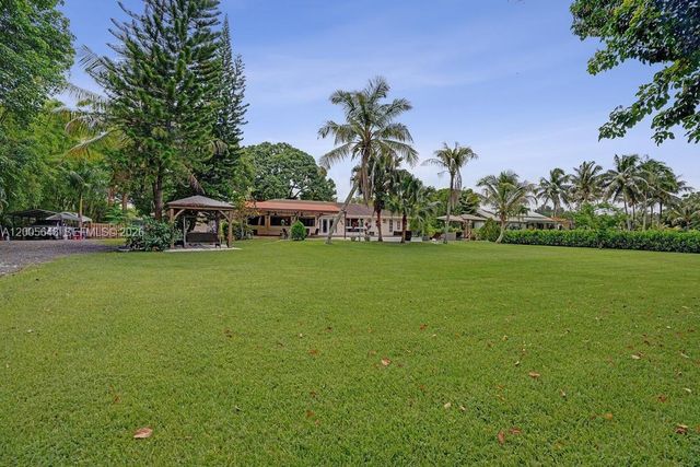 4981 SW 186th Avenue, Southwest Ranches, FL 33332