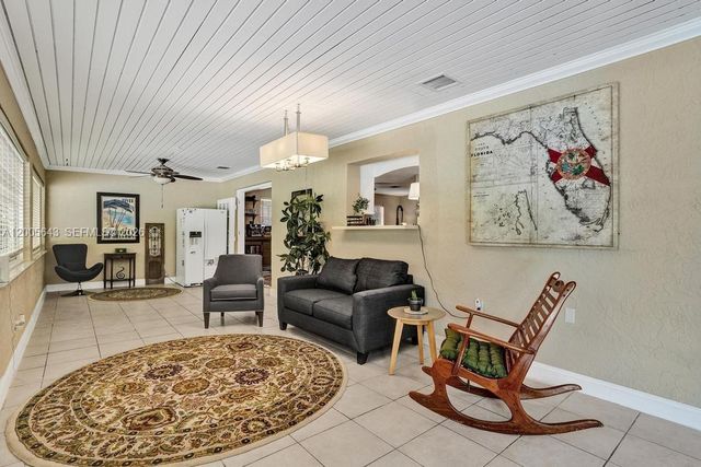 4981 SW 186th Avenue, Southwest Ranches, FL 33332