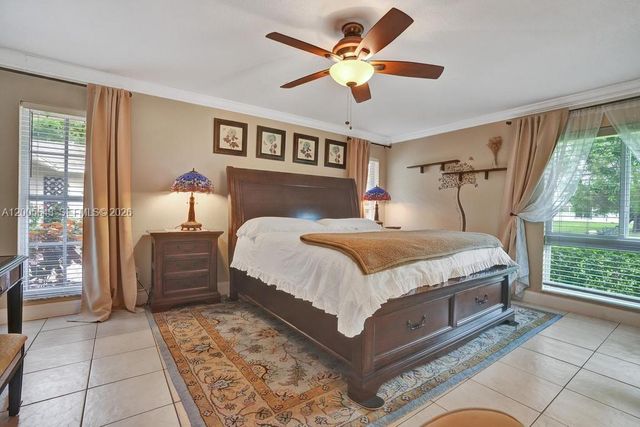 4981 SW 186th Avenue, Southwest Ranches, FL 33332
