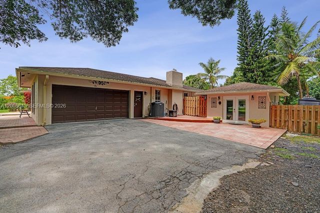 4981 SW 186th Avenue, Southwest Ranches, FL 33332