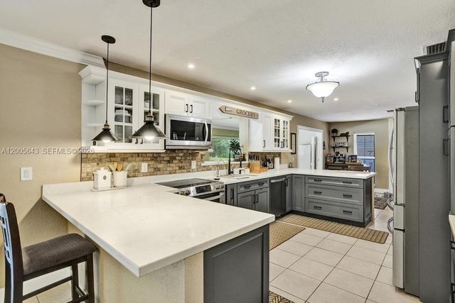 4981 SW 186th Avenue, Southwest Ranches, FL 33332