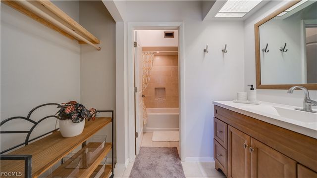 15080 Riverbend BLVD 802, North Fort Myers, FL 33917