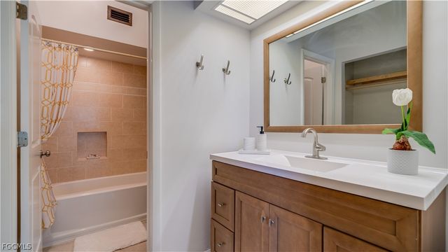 15080 Riverbend BLVD 802, North Fort Myers, FL 33917