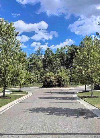5797 Mystic Lane, Rochester, MI 48306