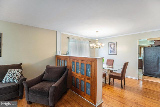 1585 EDGEWOOD AVE, Abington, PA 19001