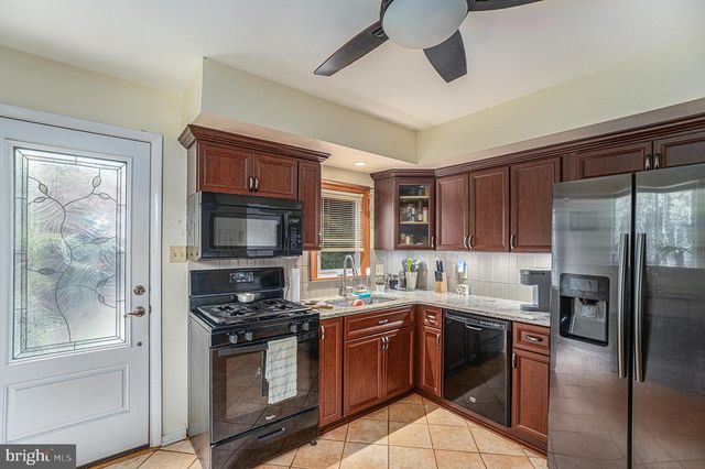 1585 EDGEWOOD AVE, Abington, PA 19001