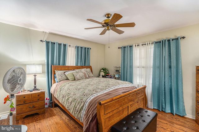 1585 EDGEWOOD AVE, Abington, PA 19001