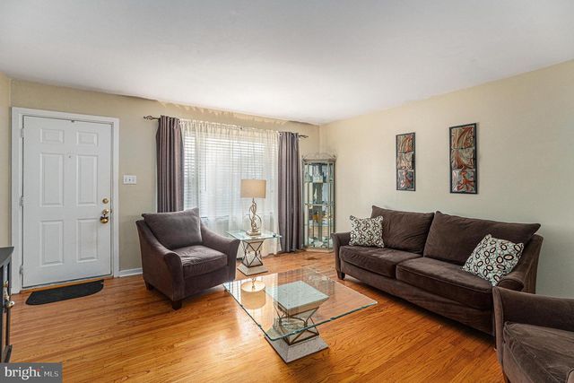 1585 EDGEWOOD AVE, Abington, PA 19001