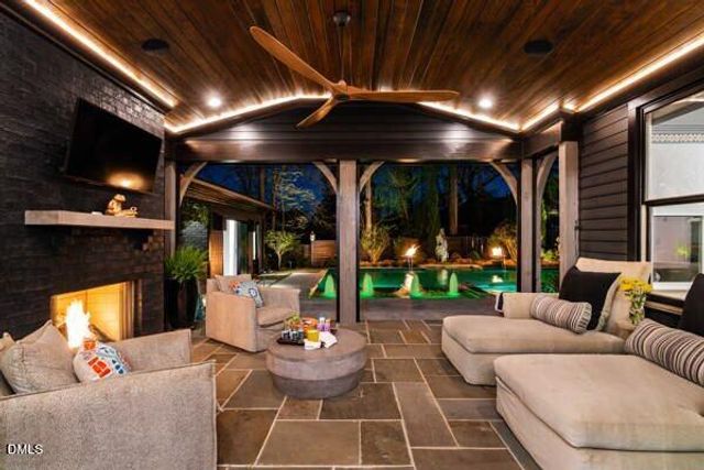 2127 Ridge Road, Raleigh, NC 27607